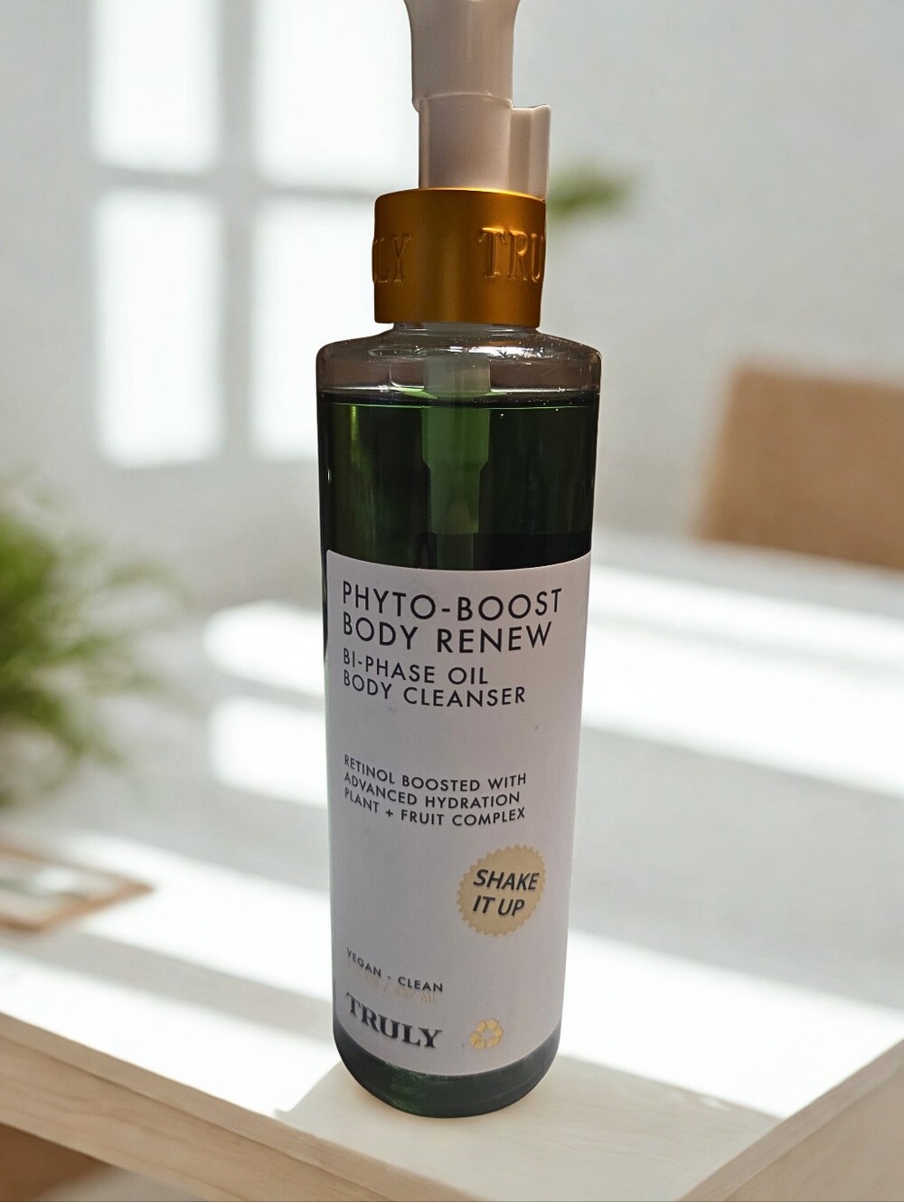Truly Phyto-Boost Body Renew Bi-Phase Oil Body Cleanser 8oz Retinol